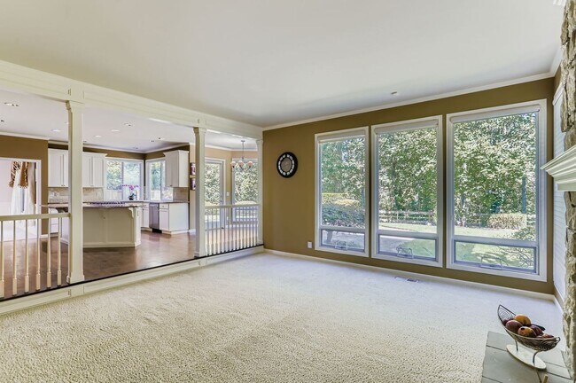 Building Photo - 5bd/2.5ba Sammamish House