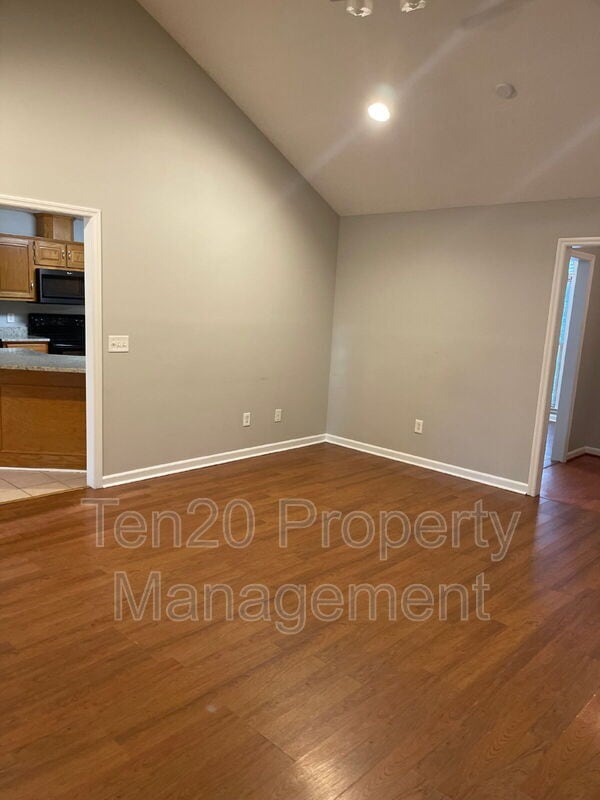 Building Photo - 59 Walnut Ct