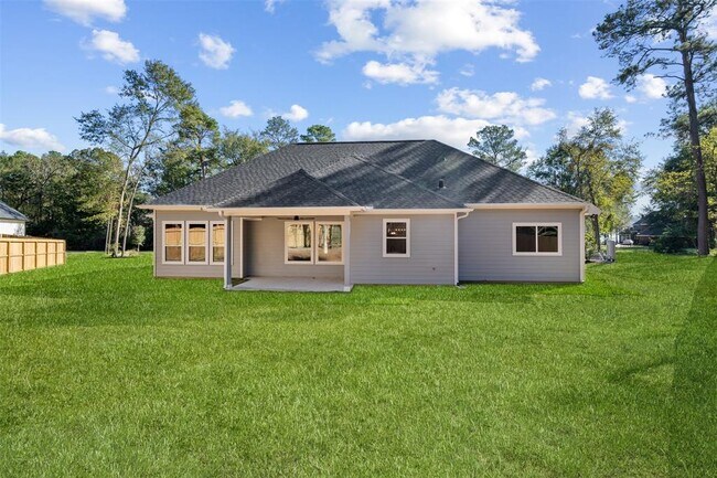 Building Photo - 15109 Paradise Ct