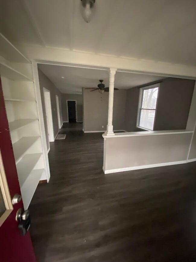 Building Photo - 2228 N Concord Ave