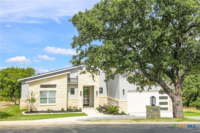 Building Photo - 1314 Clayton Nolen Dr