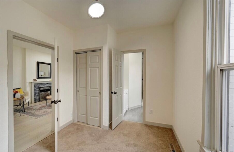 Bedroom #1 with En-suite Bathroom #2 - 3136 N Elizabeth St