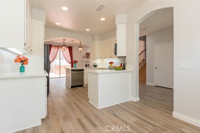 Building Photo - 92 Mira Mesa