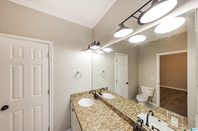 Building Photo - 317 Old Cahaba Trail