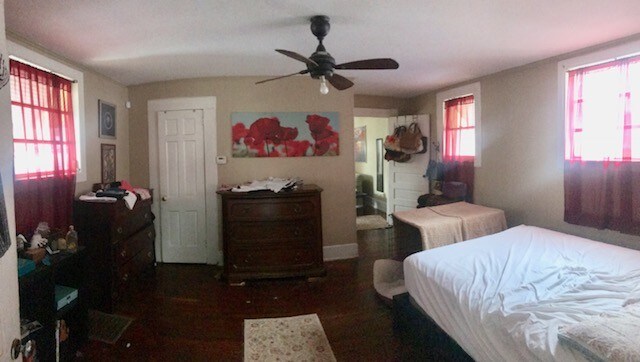 Building Photo - 1032 Curran St NW