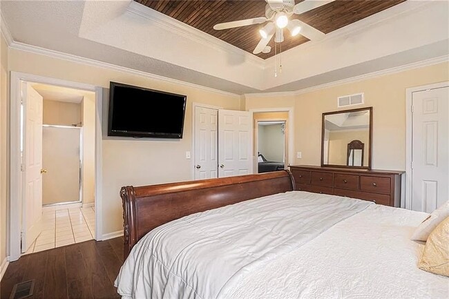 Building Photo - 18443 W 160th Terrace