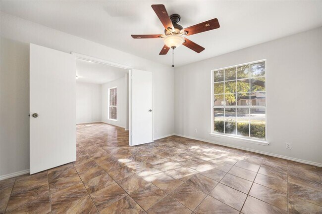 Building Photo - 7016 Albacete Ln