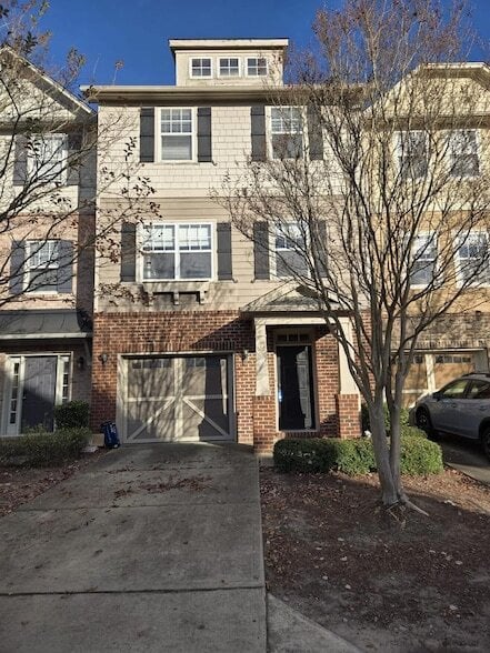 Building Photo - 120 Linden Park Ln