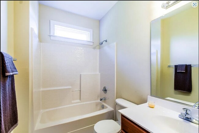 BATHROOM - 5410 Stone Crossing Dr