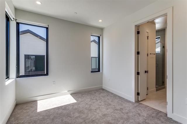 Building Photo - 5609 Live Oak St