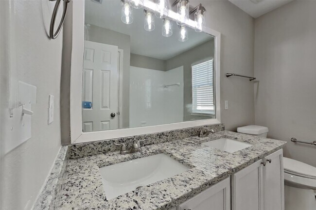 Building Photo - 11918 Solon Springs Dr