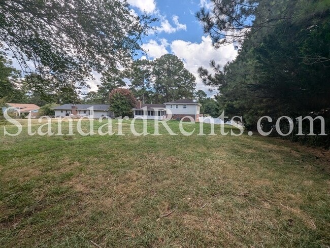 Building Photo - 2591 Kings Cir NW