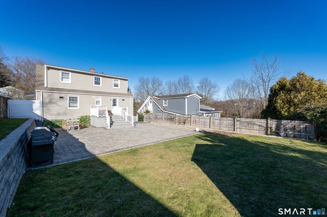 Building Photo - 191 Hobart Ave