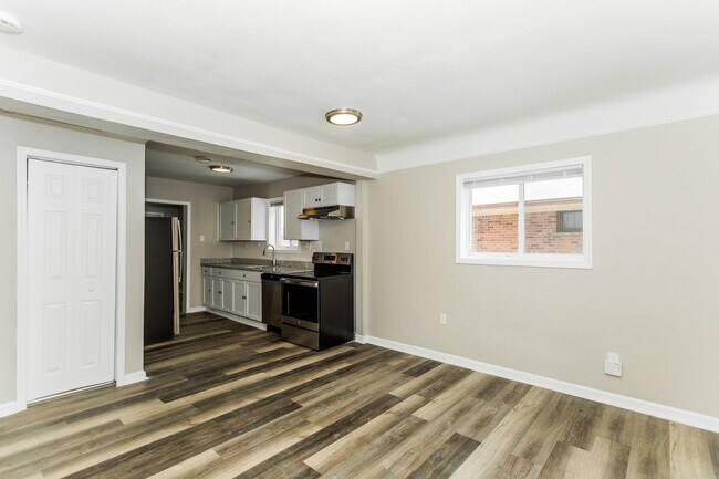 Building Photo - 13341 Herbert Ave