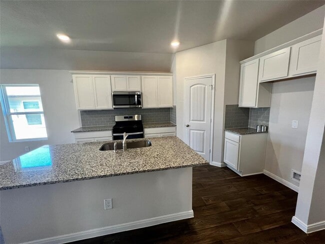 Building Photo - 316 Abbey Ln