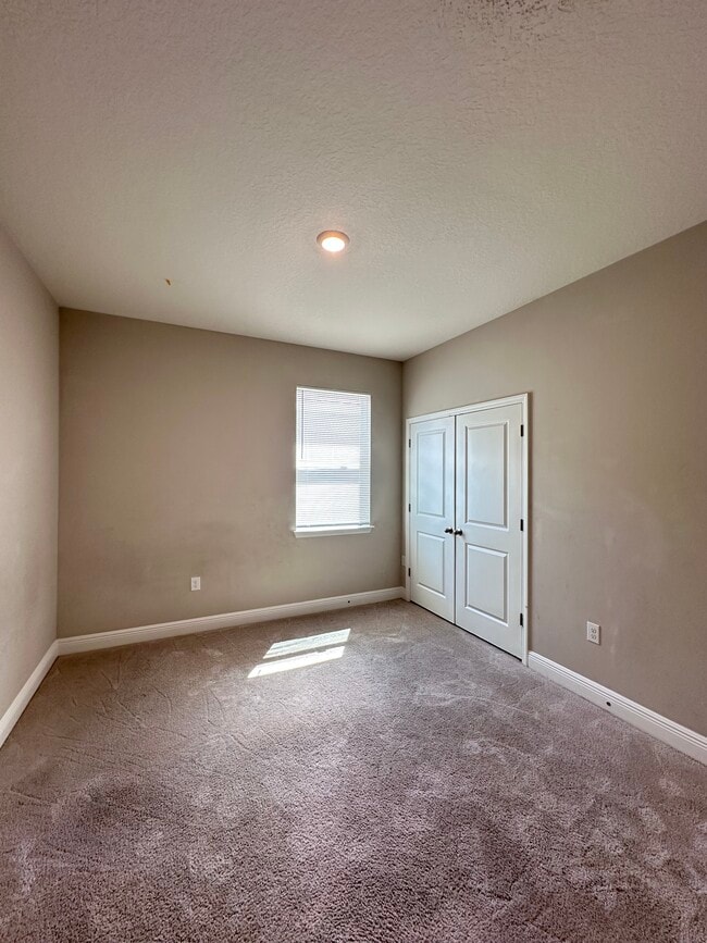 Building Photo - 112 Mangrove Manor Dr
