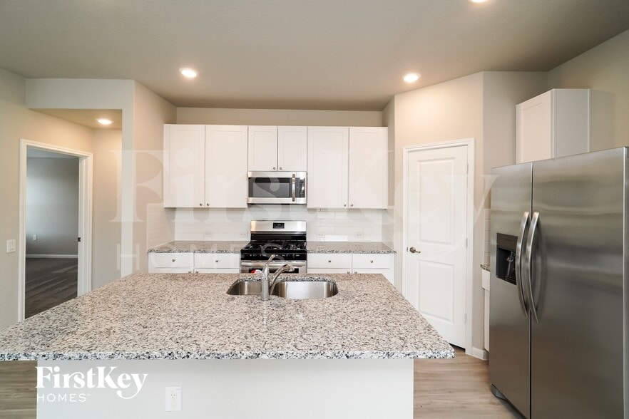 Building Photo - 6202 Marco Plains