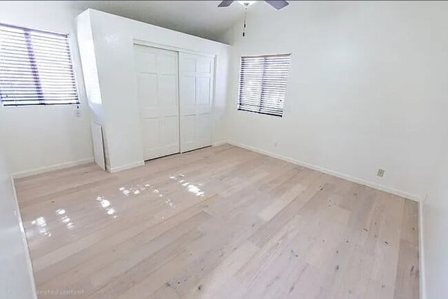 Building Photo - Trade Winds at Gilbert