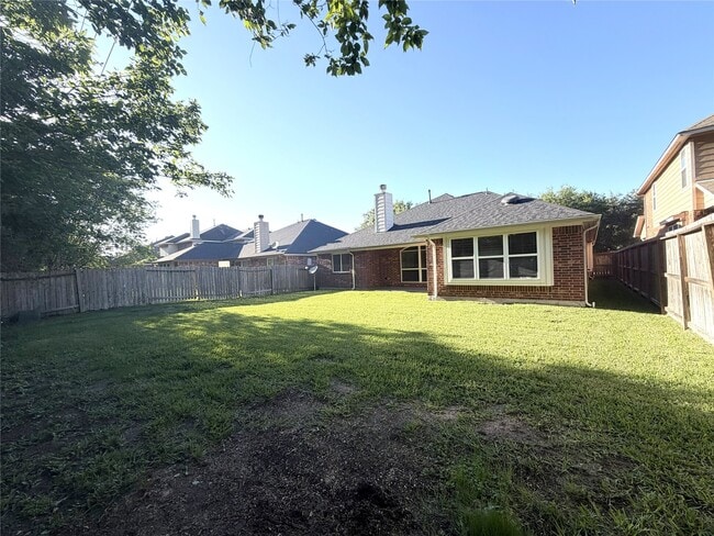 Building Photo - 21411 Venture Park Dr