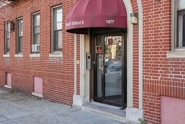 Building Photo - 1677 John F. Kennedy Blvd