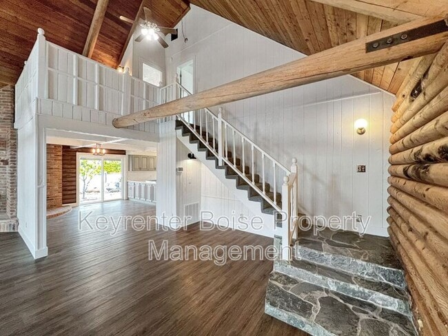 Building Photo - 5600 N Pierce Park Ln
