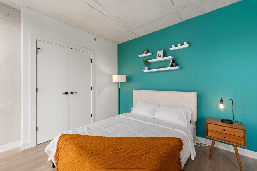 Building Photo - 234 W Polk St