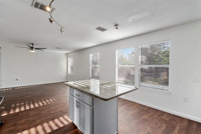 Building Photo - 3516 Sand Dunes Ave