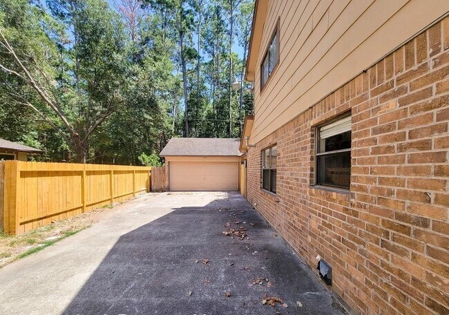 Building Photo - 2810 Thorne Creek Ln
