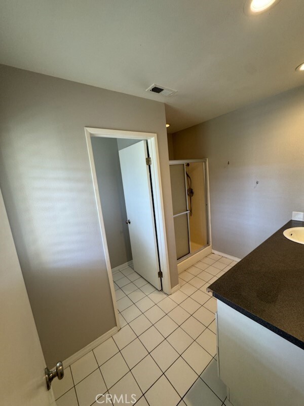 Building Photo - 31861 Vineyard Ave