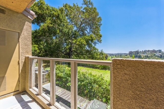 Building Photo - 30902 Club House Dr