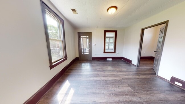 Building Photo - Cudell Area - 4 Bedroom Single Family Home