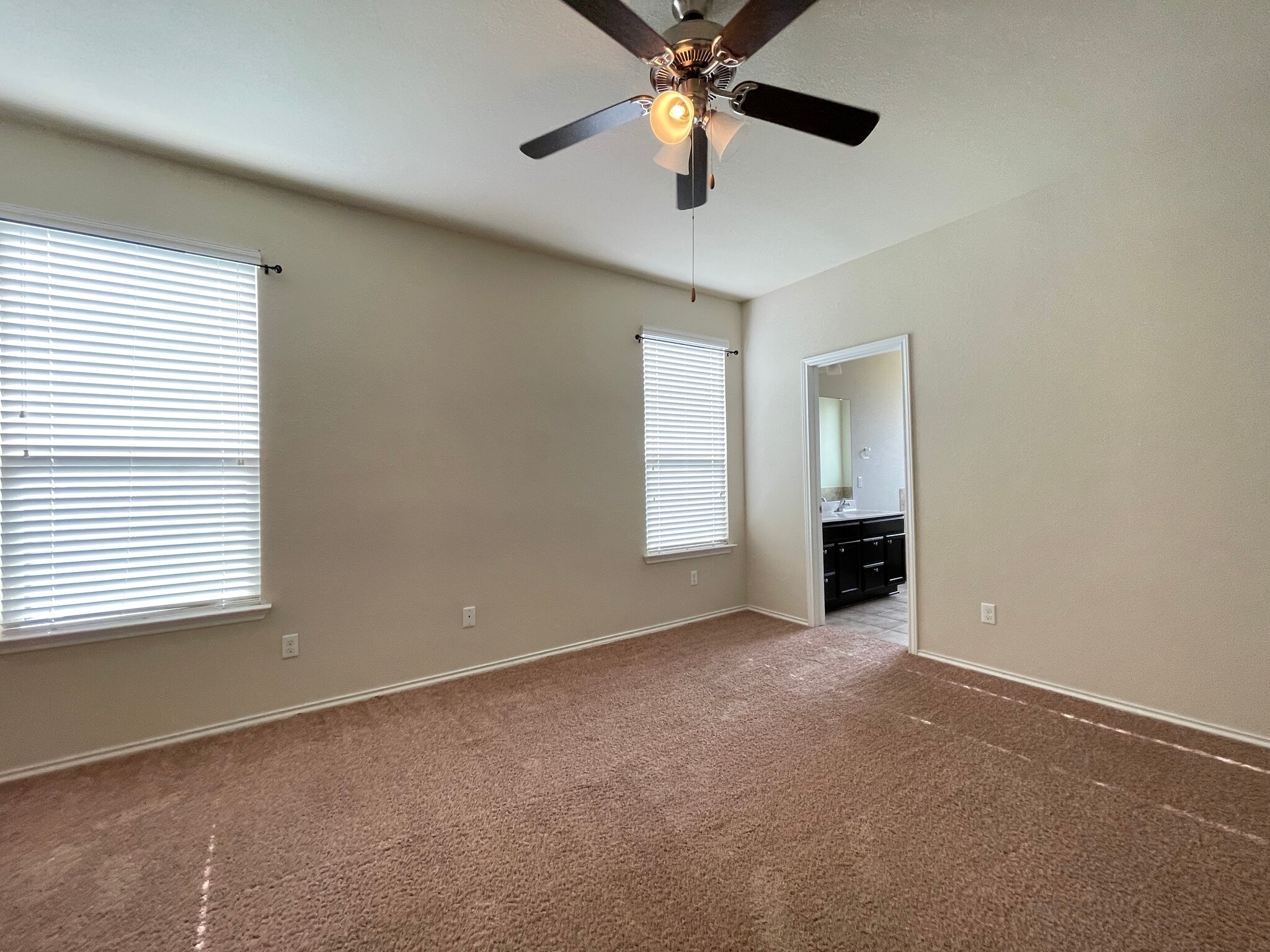 Building Photo - 11133 Gainer Dr