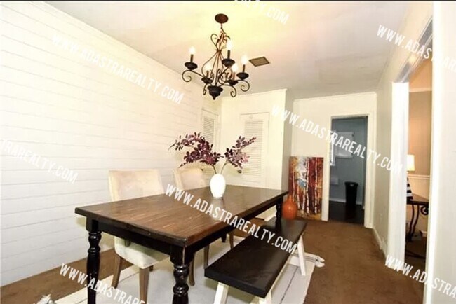 Building Photo - 2227 W 78th St