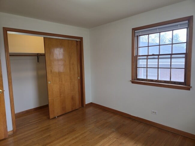 Building Photo - 517 Bethel Dr