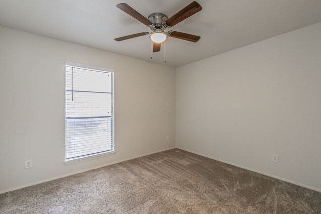 Building Photo - 7604 Chapin Rd