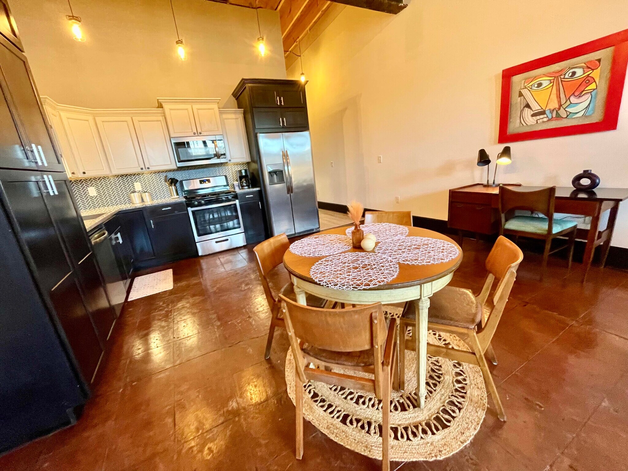 Building Photo - 719 S. Baker St.