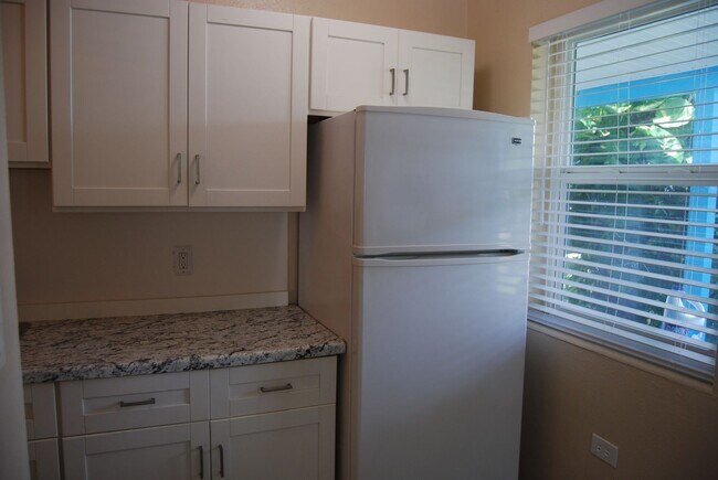 Building Photo - 6402 Gulf Winds Dr