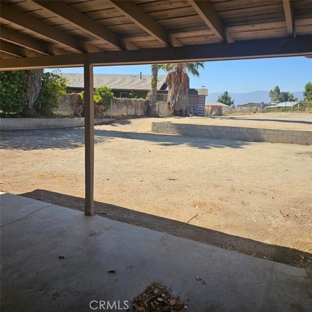 Building Photo - 2400 Vine Ave