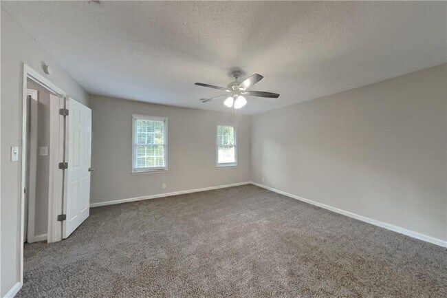 Building Photo - 3331 Hansen Way