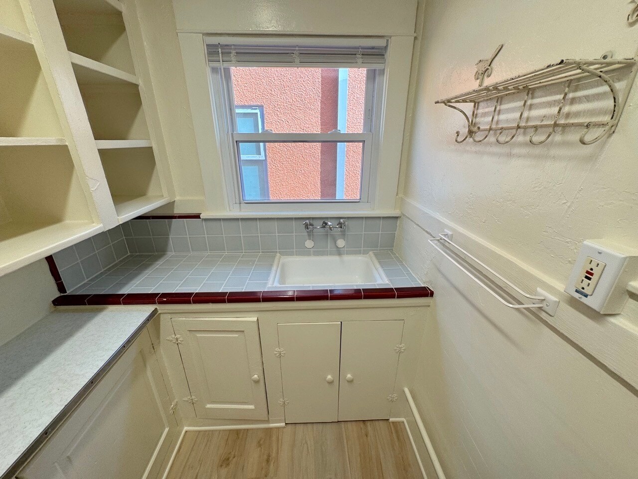 Building Photo - 40 Brooks Ave