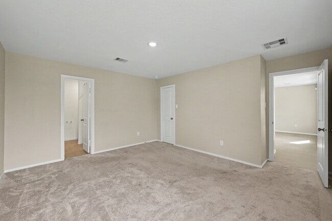 Building Photo - 21154 Vercelli St