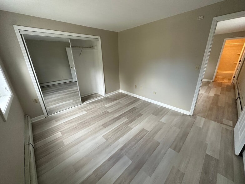Building Photo - 49 Tappan St