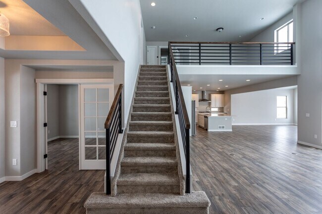 Building Photo - Exceptional 4-Bedroom Home with Dual Fireplaces, Main Level Master Suite, and Spacious Basement -...