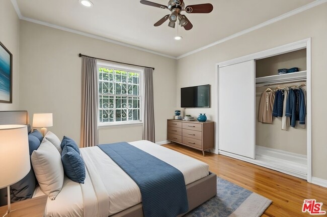 Building Photo - 117 Kings Rd