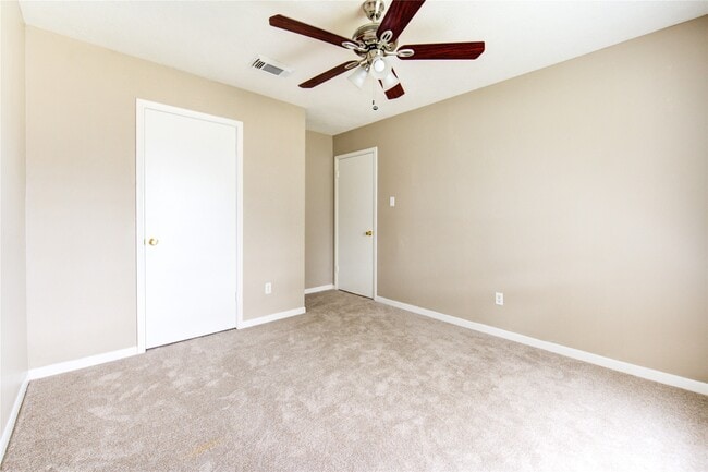 Building Photo - 1411 Township Ct