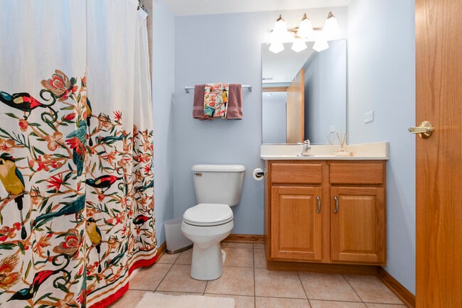 Building Photo - 14130 Sheffield Dr