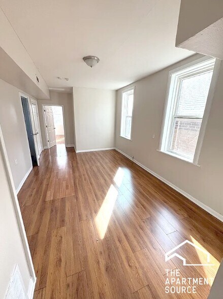 Building Photo - 8444 S Buffalo Ave