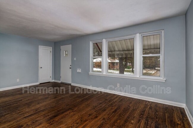 Building Photo - 7725 Kenridge Ln