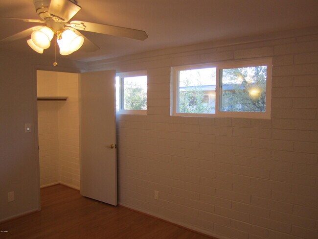 Building Photo - 2021 S Granada Dr