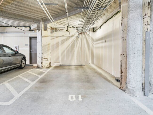 Building Photo - Marshall Wells - North facing Pearl District Loft w/parking/storage/ac